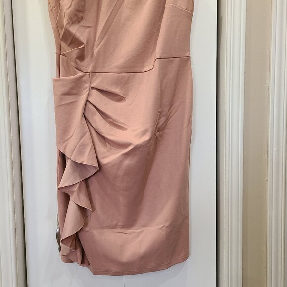 🔥3/$42 w FREE SHIPPING🔥 knitee light pink Sleeveless dress, zipper on back - Picture 2 of 4